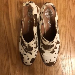 Calf skin cow print stacked heal